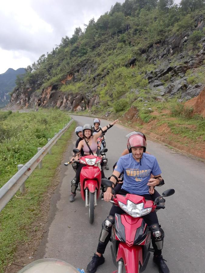 Hg Hostel Provide Tours & Motorbikes ห่าซาง ภายนอก รูปภาพ